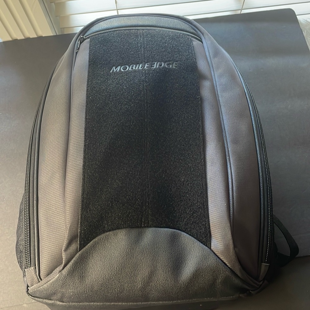 Mobile Edge Graphite Backpack 17.3″